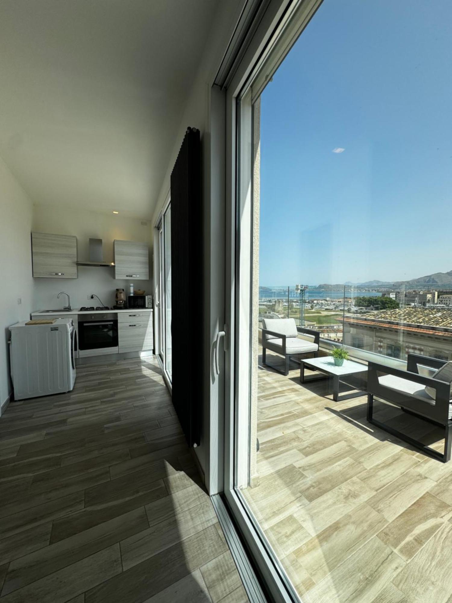 Marina Rooftop View Apartment Palermo